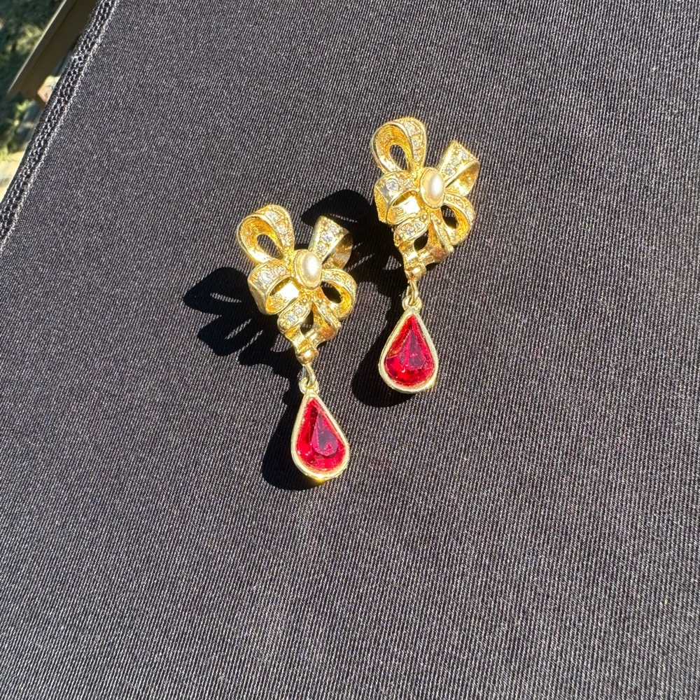 Richelieu 70’s gorgeous faux ruby, pearl & cz earrings.